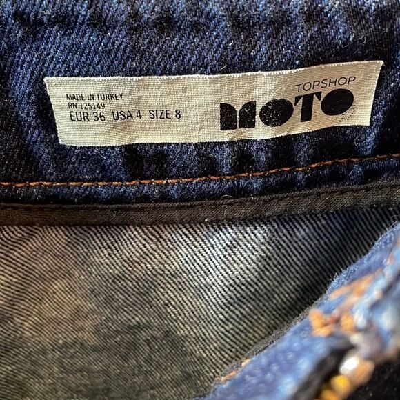 ✨Topshop Moto Dark Wash Front Zip Denim Mini Skirt - Picture 5 of 8